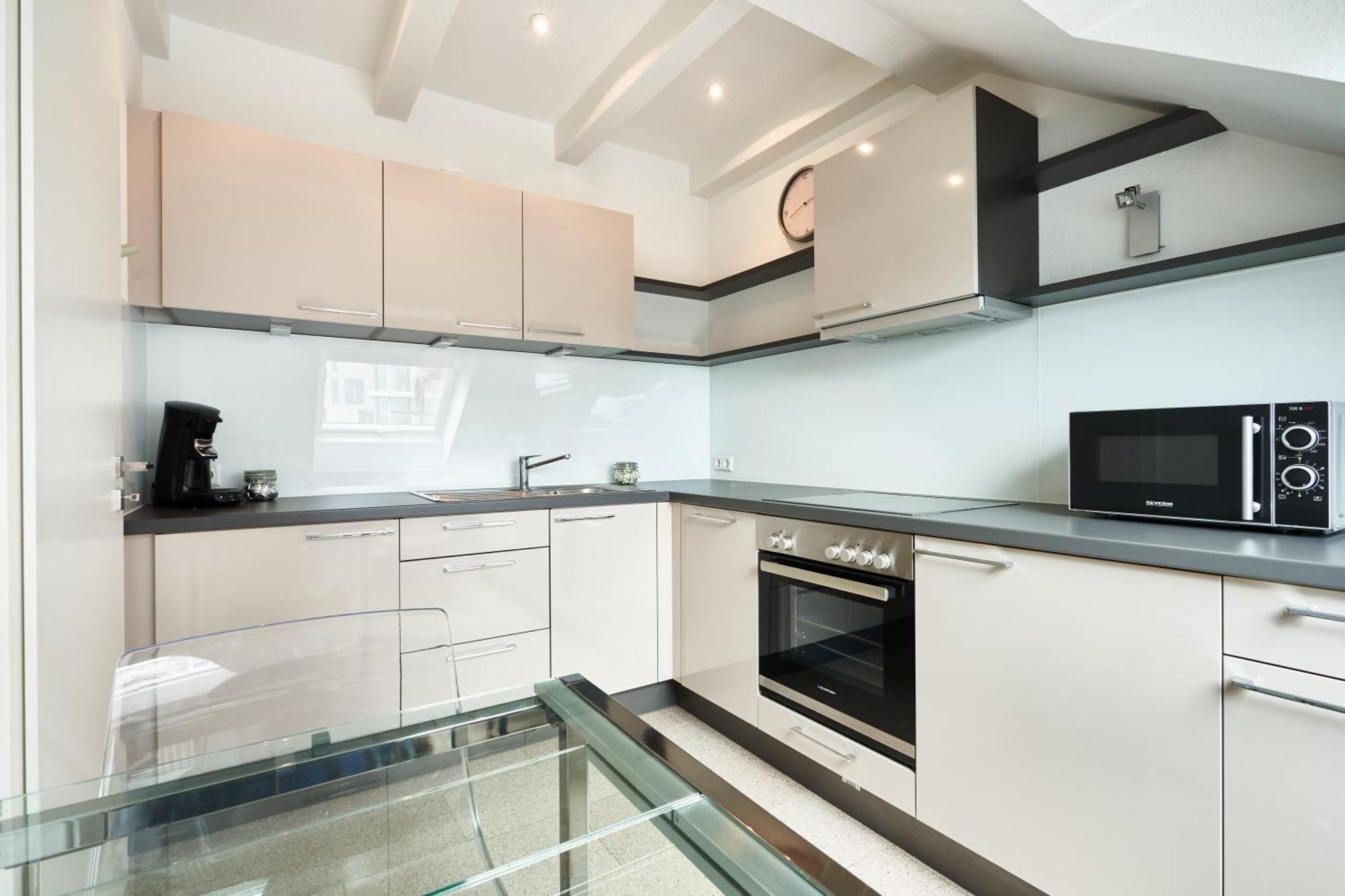 Wohnen Auf Zeit - Innenstadt-Appartements Friburgo de Brisgovia Habitación foto