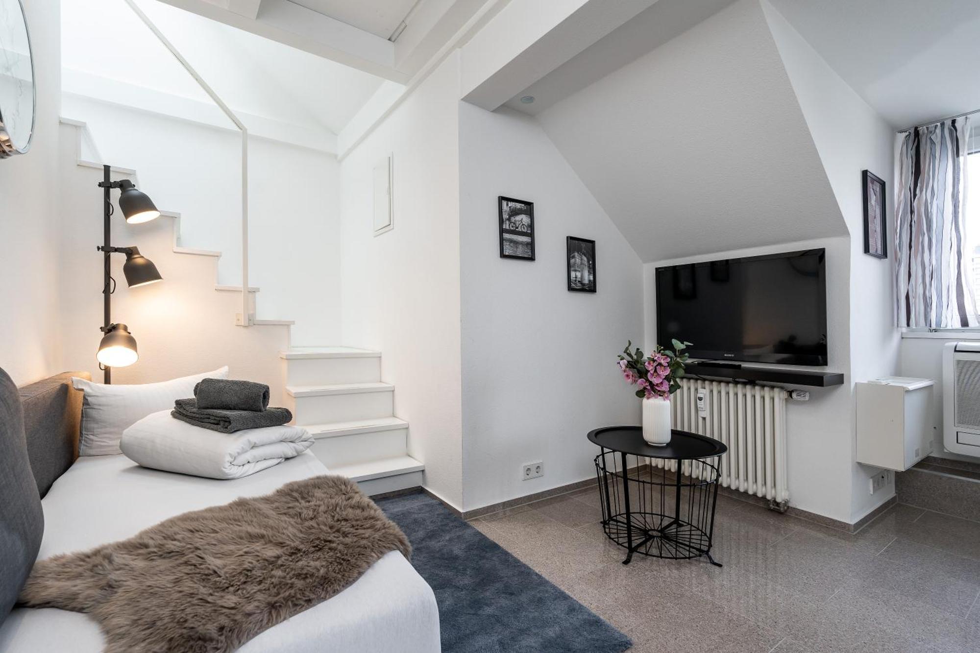 Wohnen Auf Zeit - Innenstadt-Appartements Friburgo de Brisgovia Habitación foto