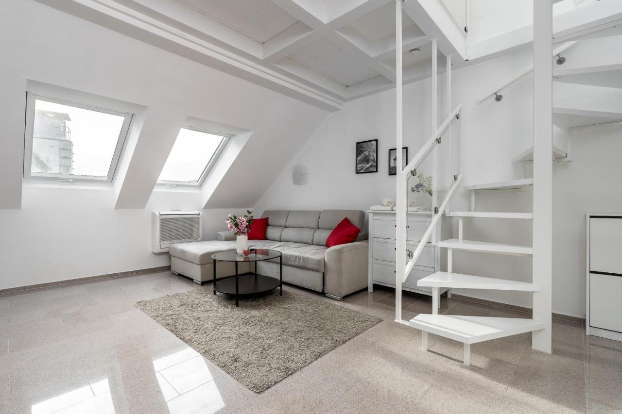 Wohnen Auf Zeit - Innenstadt-Appartements Friburgo de Brisgovia Habitación foto